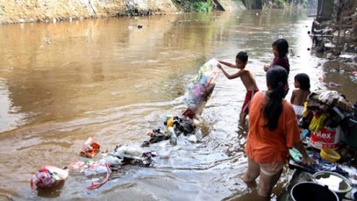 Drainase dan Sungai Bukan Tempat Mem- buang Sampah